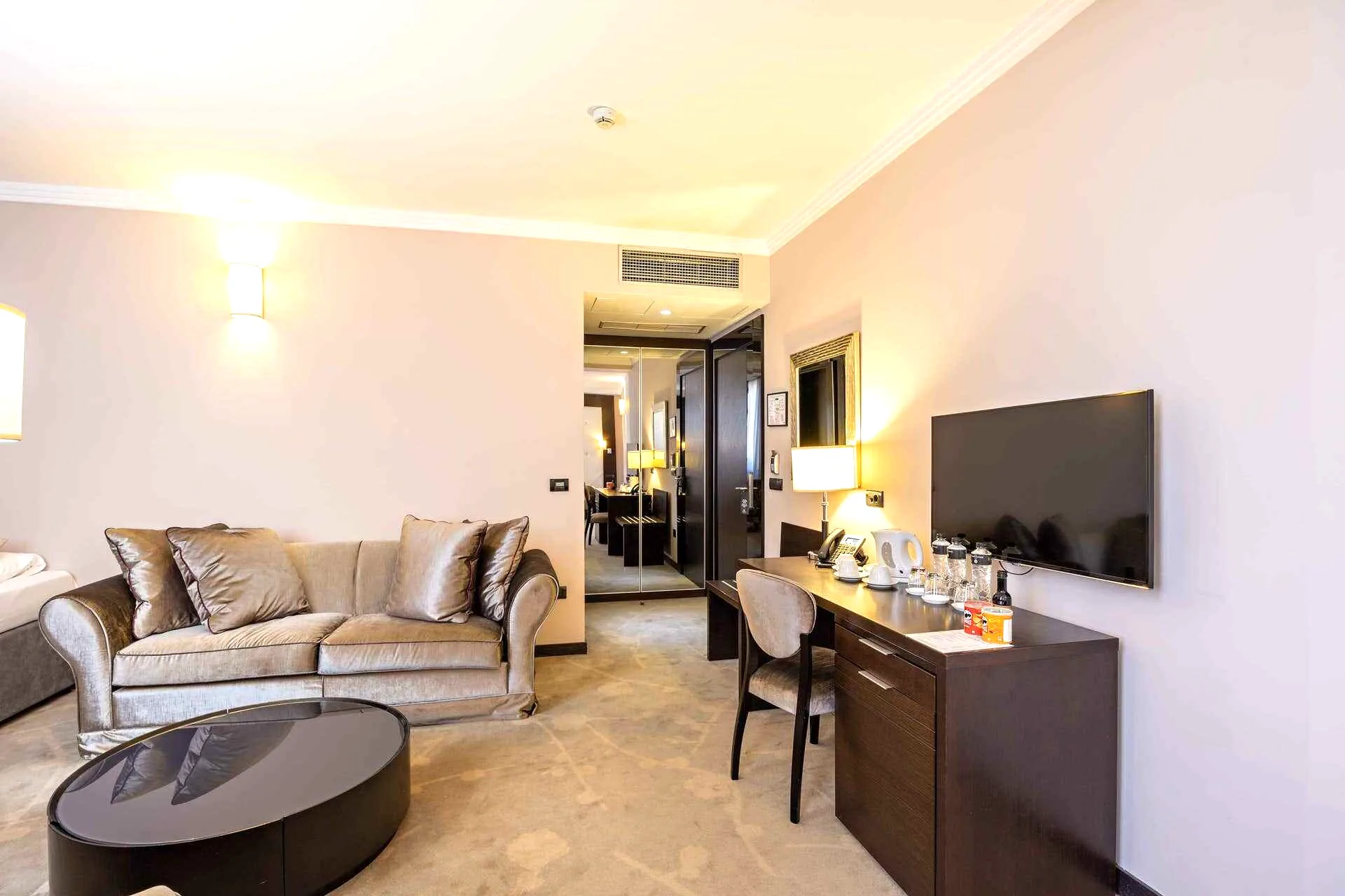 Family Suite 4