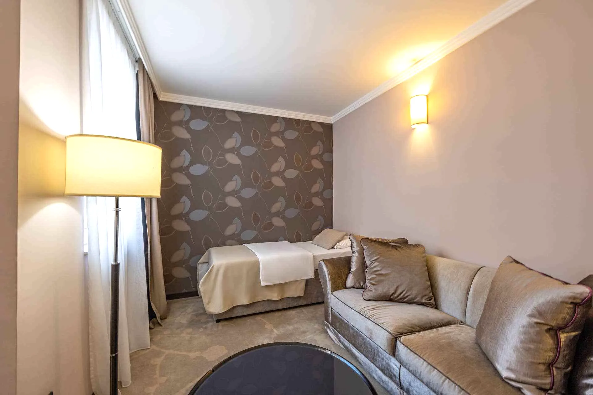 Family Suite 6