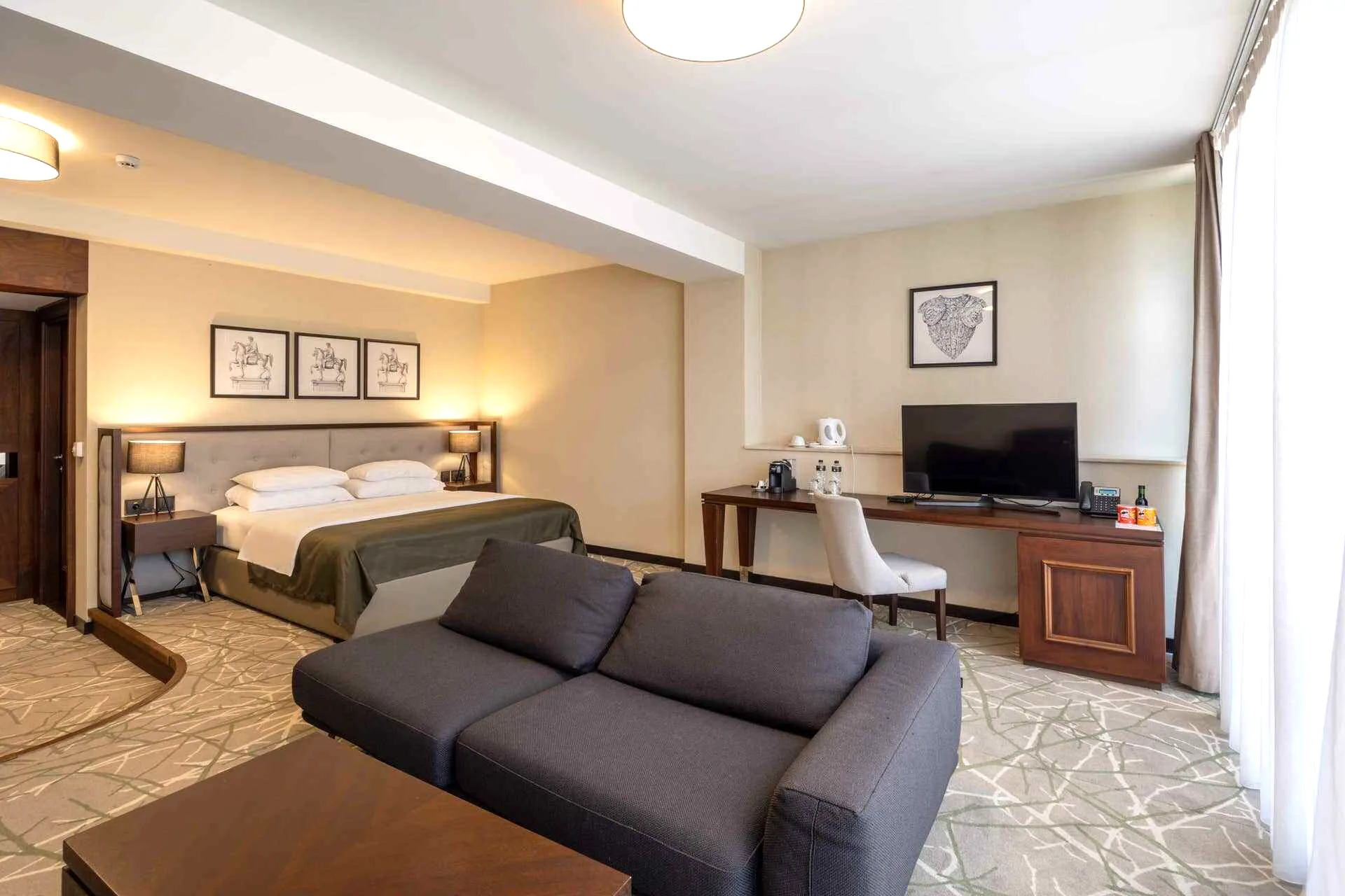 Junior Suite 7
