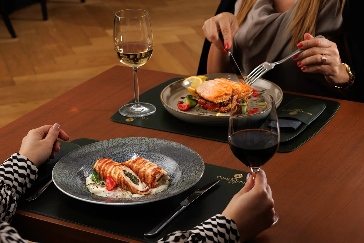 The Restaurant 4